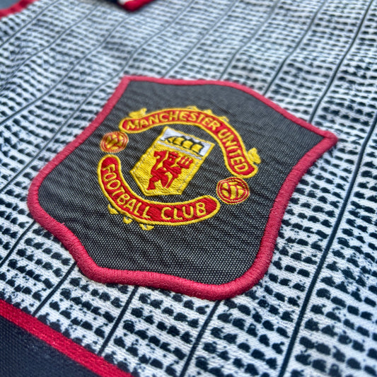 95/96 Manchester United [AWAY] (XL)