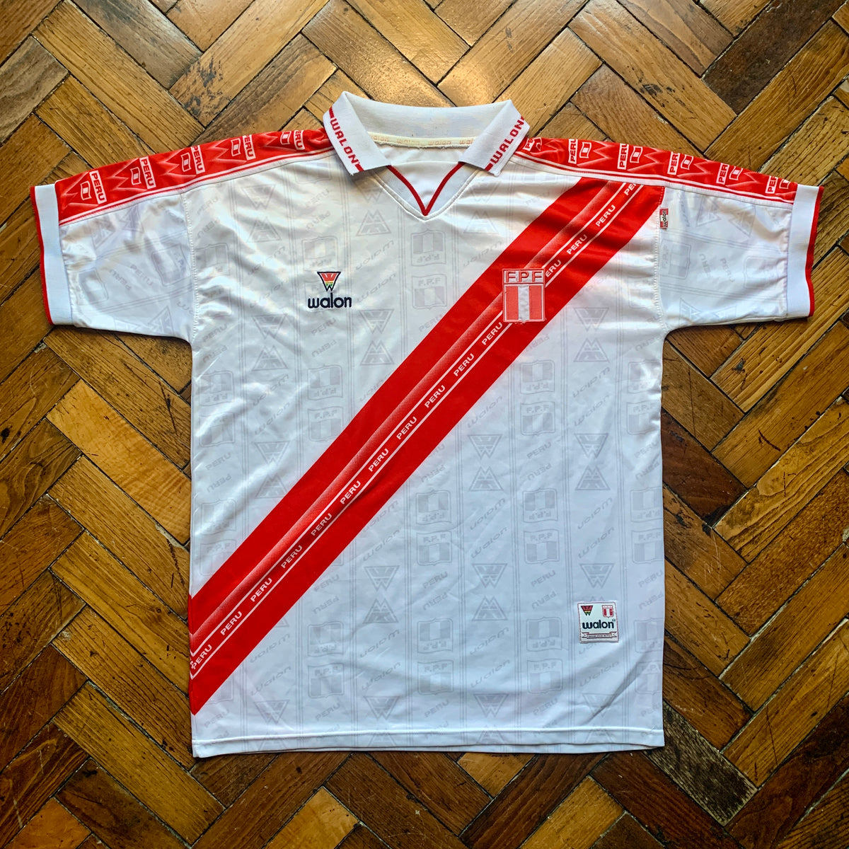 Peru [HOME] 00/02 (XL)